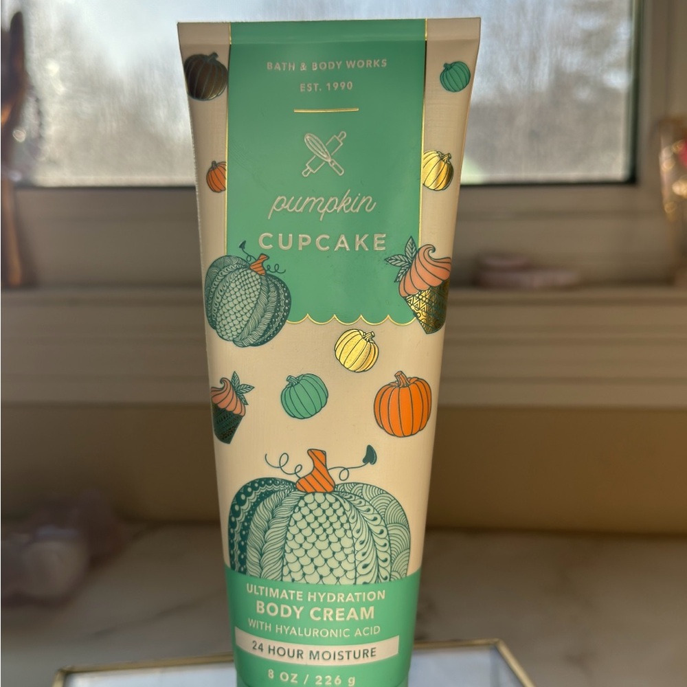 Bath & Body Works Pumpkin Cupcake Body Cream